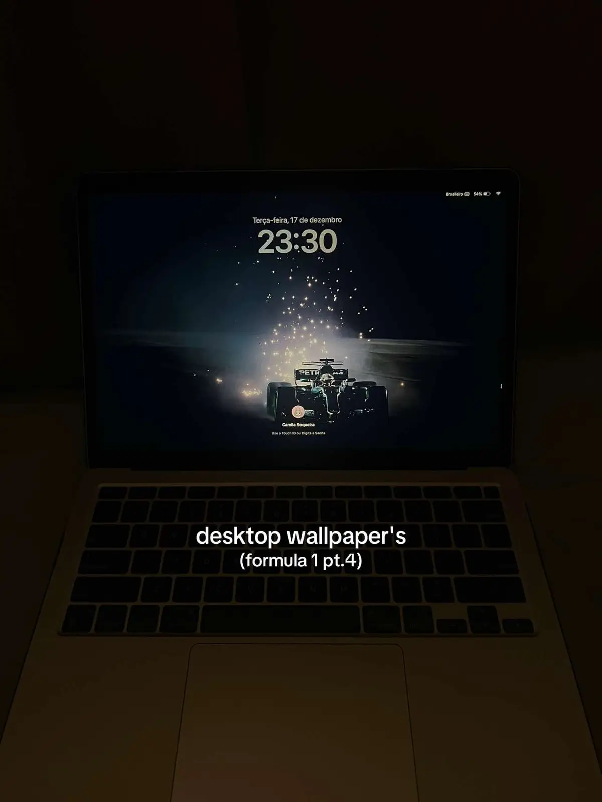 o tiktok tirou a qualidade mas postei em melhor qualidade numa thread fixada no meu twitter @/mfasrtilda pra salvarem direto de lá  #wallpaper #desktop #desktopwallpaper #macbook #notebook #formula1 #f1 #f1tiktok #mercedes #mercedesamg #lewishamilton #hamilton 