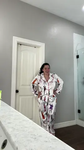 I slept so good in these pjs. About to get more in different designs.  #DealsForYou #FallDealsForYou #winterdealsforyou #TikTokShopHolidayHaul #tiktokshopaffiliate #CozyCountdown #tastemakerslaunch #pajamas #pajamaset 