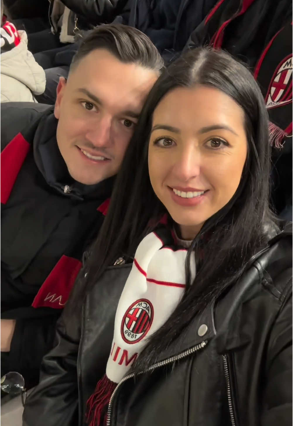 Treating my boyfriend to a trip to Milan for his birthday 🇮🇹 #milano #milan #acmilan #sansiro #sansirostadium #birthdayboy #italy🇮🇹 #italy #fyp #footballtogether #footballtiktok 