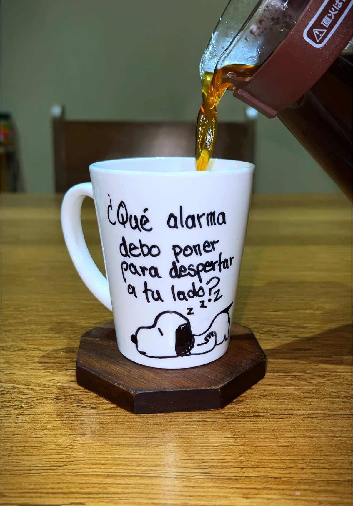 A tu lado! 🫣 #uncafe #cafe #café #coffeetime #coffeelove #coffeelover😍 #cafedeespecialidad #cafedeguatemala #horadelcafe #buenosdias #