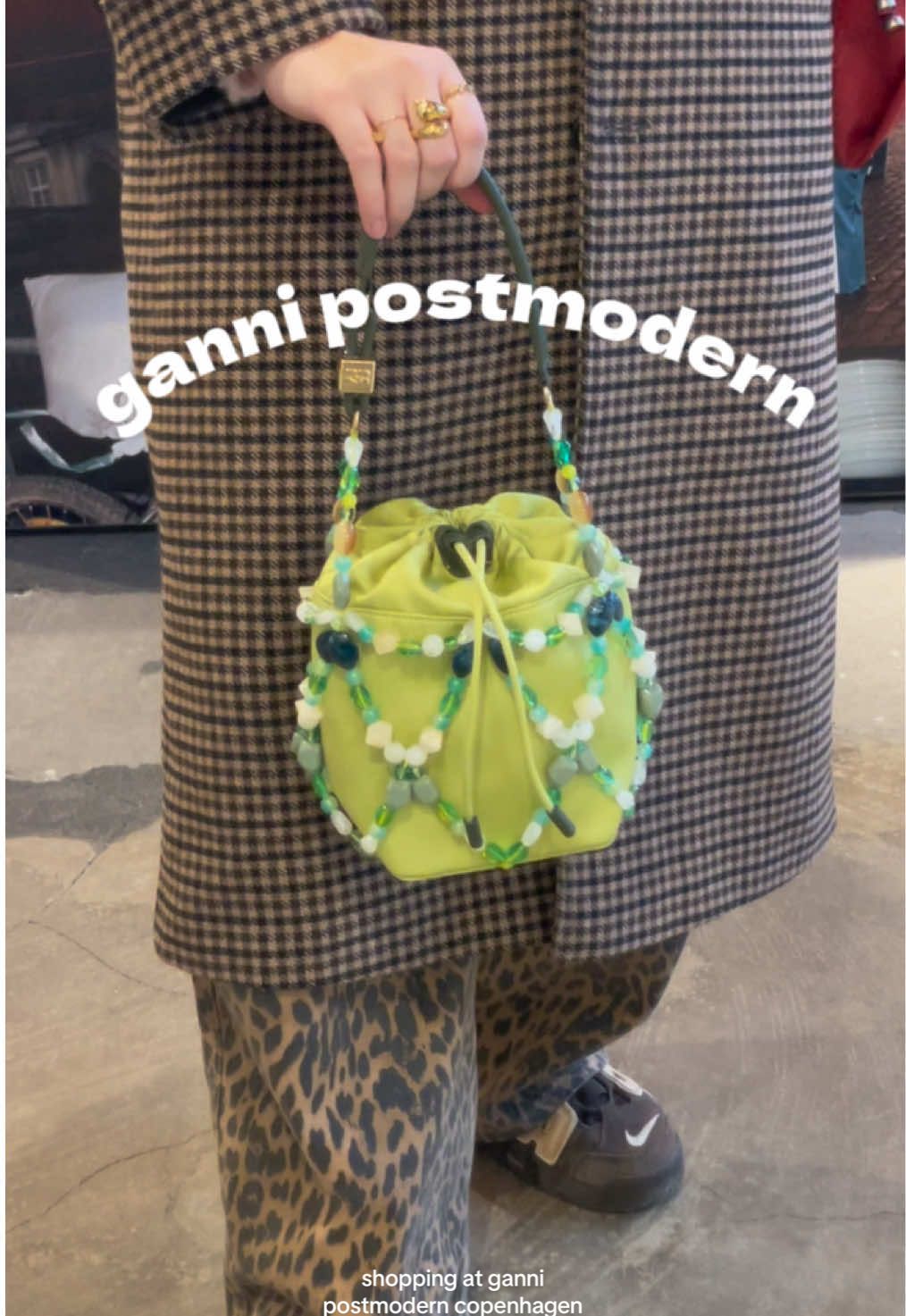 can’t resist a look in the ganni postmodern store👀🙈 #copenhagengirlie #ganni #copenhagenstyle #scandigirl 