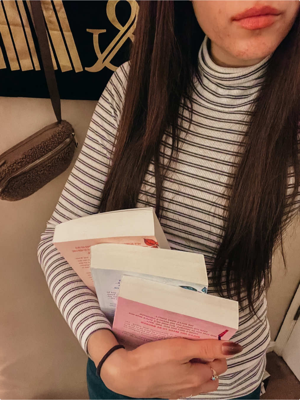 As @whatemmyreads says, “5 stars is a feeling” and I stand by that 🫡 I’m reading for the vibes, pls don’t overthink it  #BookTok #bookhumor #fantasybooks #booklover #books 