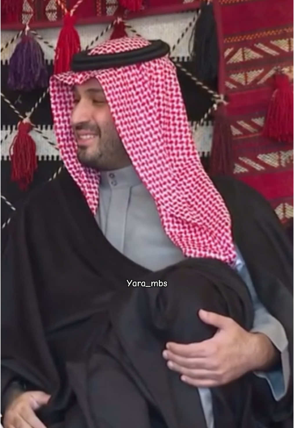 ‏مِترفه بالزيّن ماله بِين الخلايَق شبيّه ❤️#محمد_بن_سلمان 