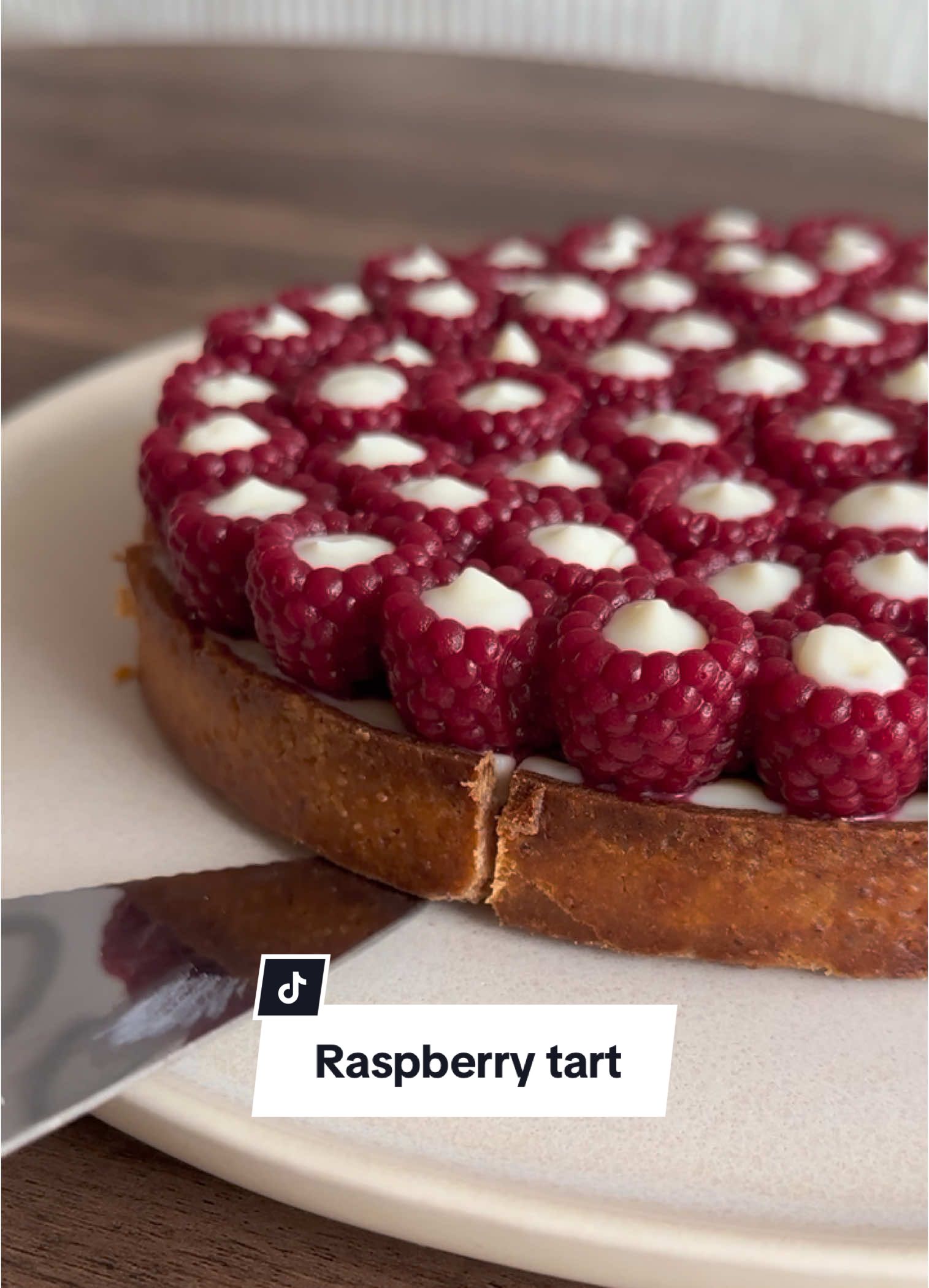 Raspberry & Coconut tart 🤍🩷 #tart #raspberrytart #coconuttart #pastry #patisserie #tarteframboise 