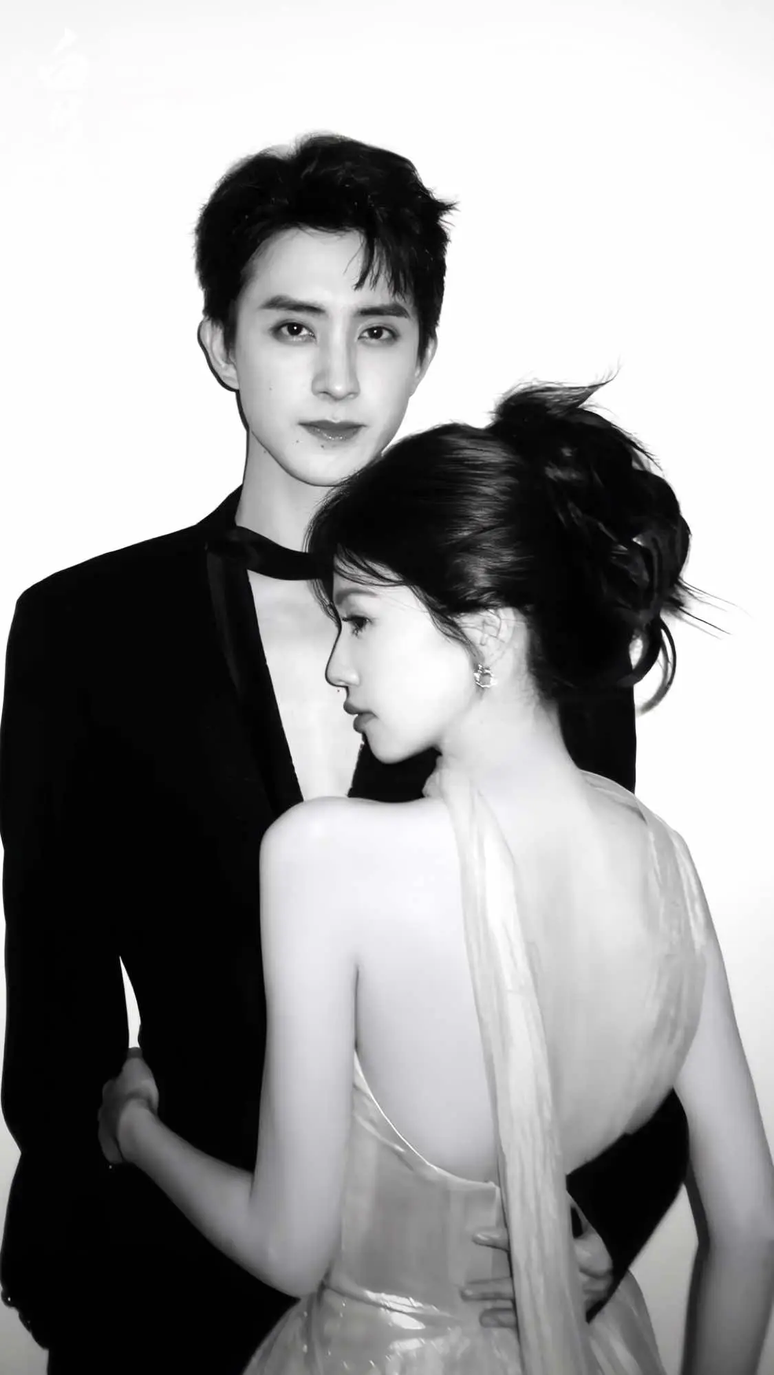 They’re killing us with these visuals! 😍🤯 #BaiLu #Baishuo #aoruipeng #moonlightmystique #BaiYueFanXing #baimengyan #bachloc 