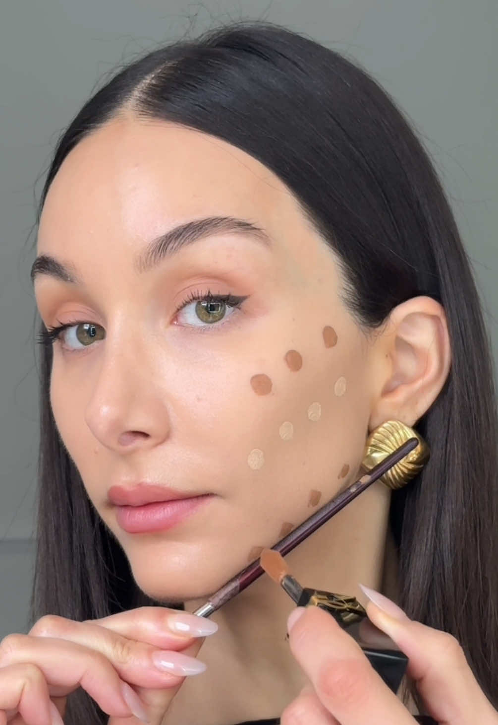 an easy guide to contour placement ✨ would you try this?  products: @YSL Beauty all hours concealer (LC2 & DN1) ib: @Irina Kirsanova  #makeup #makeuphacks #contour #contourtutorial #makeuptips 