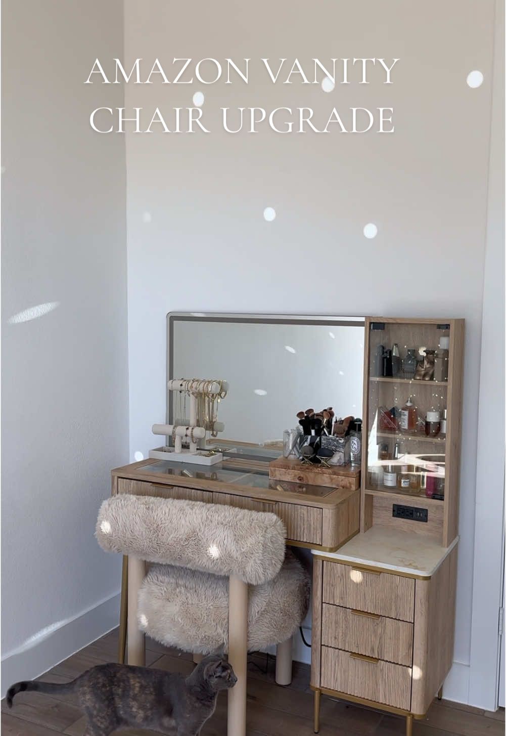 it’s givinggg CB2 👀 — on my amzn sf! #amazonhome #amazonhomefinds #amazonhomefavorites #amazonhomemusthaves #amazonhomefind #amazonvanity #vanitymirror #vanitychair 