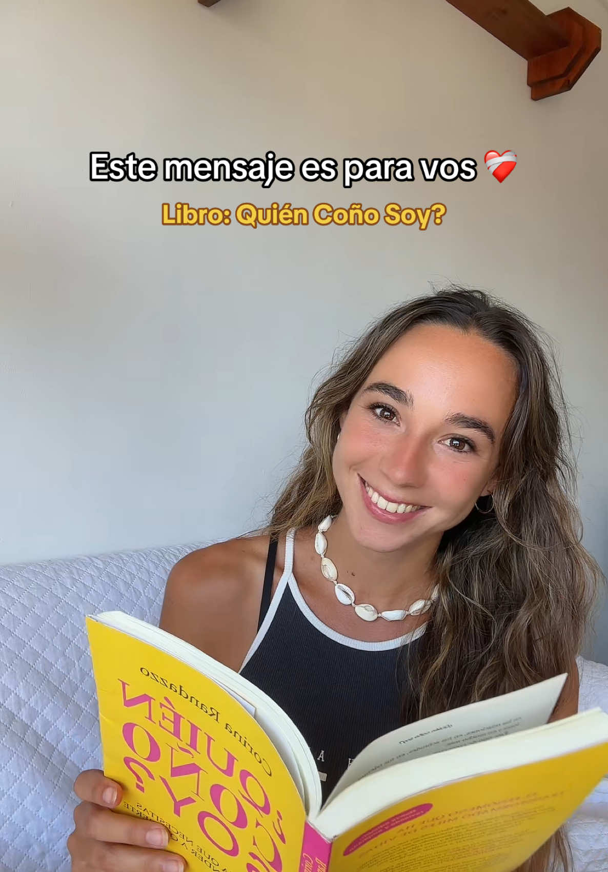 No hay una única manera 🩷📖💛 • 📖”Quién Coño Soy?” Disponible en librerías Argentinas !  Ya tenés el tuyo?  • #mensajespositivos #QuienCoñoSoy #parati #fyp #quiencoñosoy #librosargentina  #crecimientopersonal #amorpropio #bienestaremocional #bienestar #motivacion #arg #autoconocimiento 