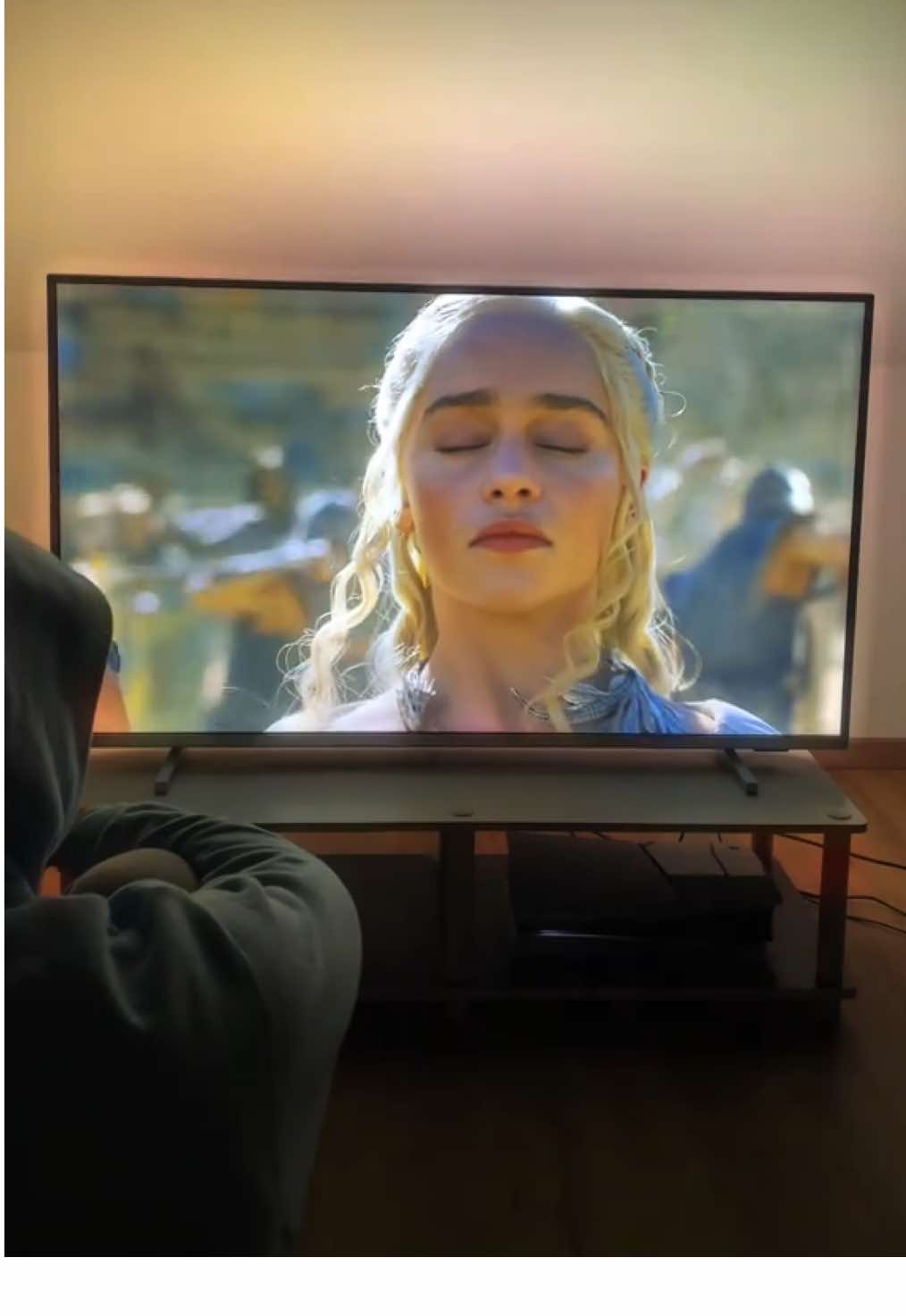 Drogon saves his mother🥰 #got #gamesofthrones #daenerystargaryen #daenerystargaryenedit #daenerys #targaryen #drogon #tyrionlannister #houseofthedragon #fyp #fyppp #foryouu #pourtoi #viral_video #viralvideos #ambilightmood 