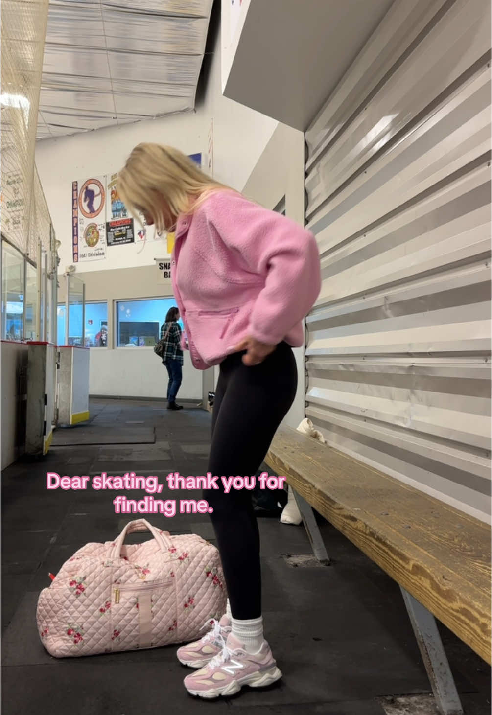 The way this sport continues to enrich my soul 😭🙏🏼💕#figureskater #thankful #figureskating #IceSkating #iceskater #iceskating #iceskatingtiktok #figureskatingtiktok #9060 #freepeople #adultfigureskating #pinkaesthetic #adultfigureskater skating TikTok, adult figure skater, practice outfits, what to wear ice skating, Edea ice flys #CapCut 