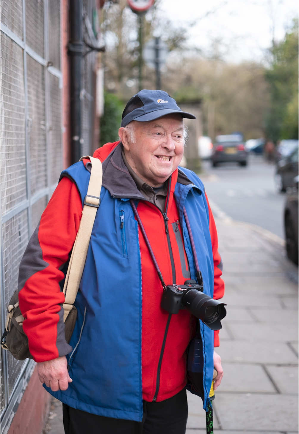 Chatting photography with Ted #liverpool #photography #nostalgia #60s #70s #beatles #merseybeat #streetstory #streetphotography #streetinterview #liverpoolphotographer #scouser
