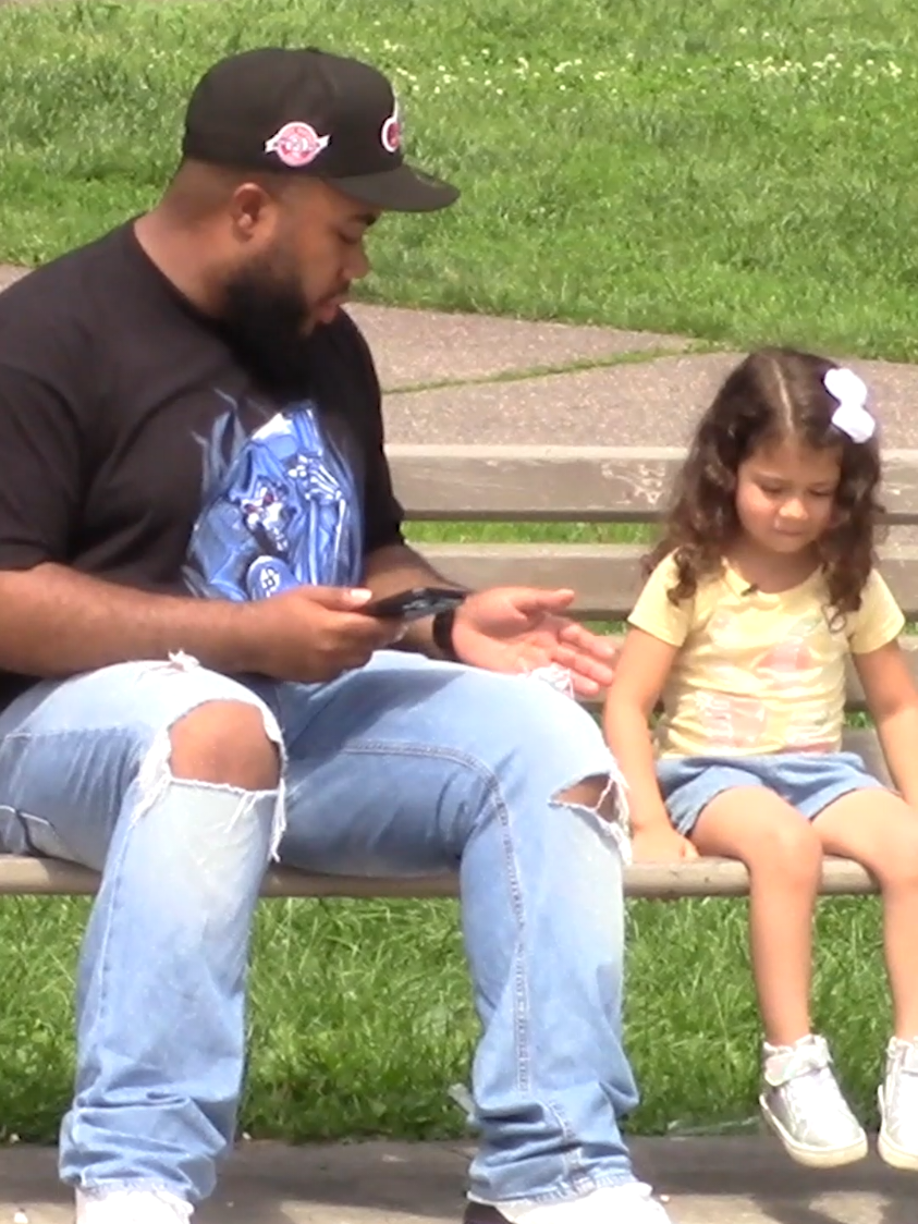 Would you help a dehydrated child? #foryou #foryoupage #experiment #awareness #kindness 