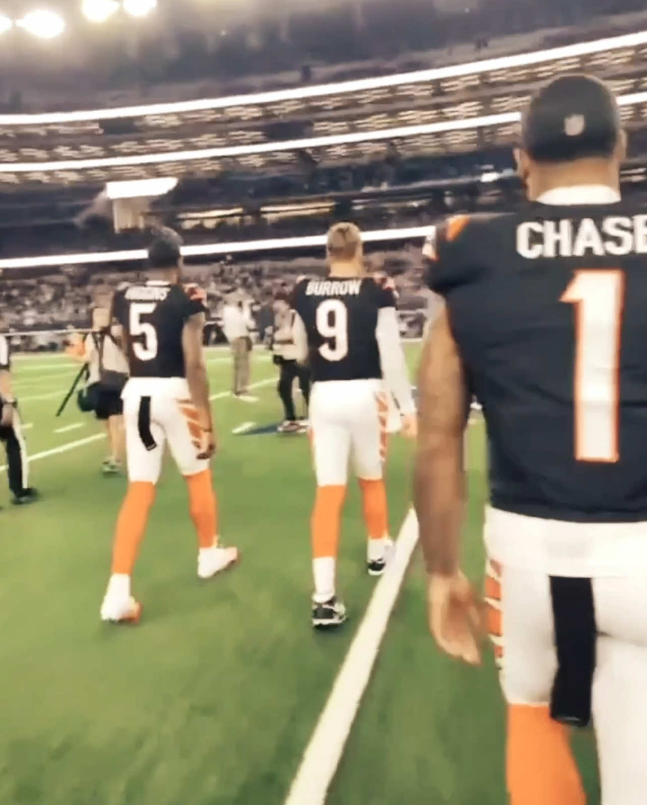 cant believe we exist the same time as this trio @Cincinnati Bengals @Tee Higgins #fypシ #bengals #bengalsedit #teehigginsedit #jamarrchaseedit #joeburrowedit #joeburrow #viral 