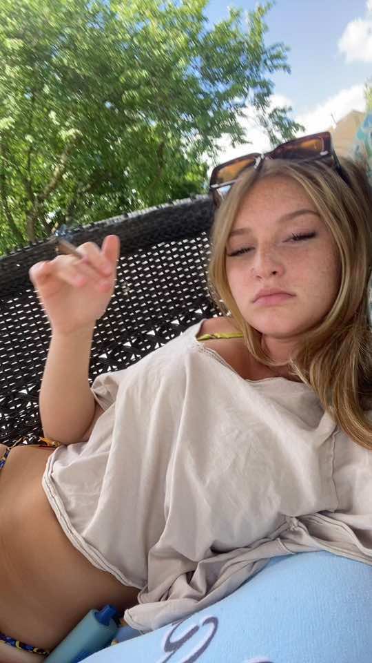 I miss summer and being able to 💨 without feeling like my heart is gonna explode!!!