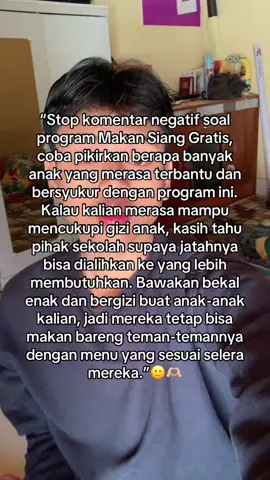 Program ini sangat bermanfaat bgtt apalagi lihat anak SMA makan mereka bersyukur bgt#fypシ #fyppppppppppppppppppppppp #makansianggratis #funny 