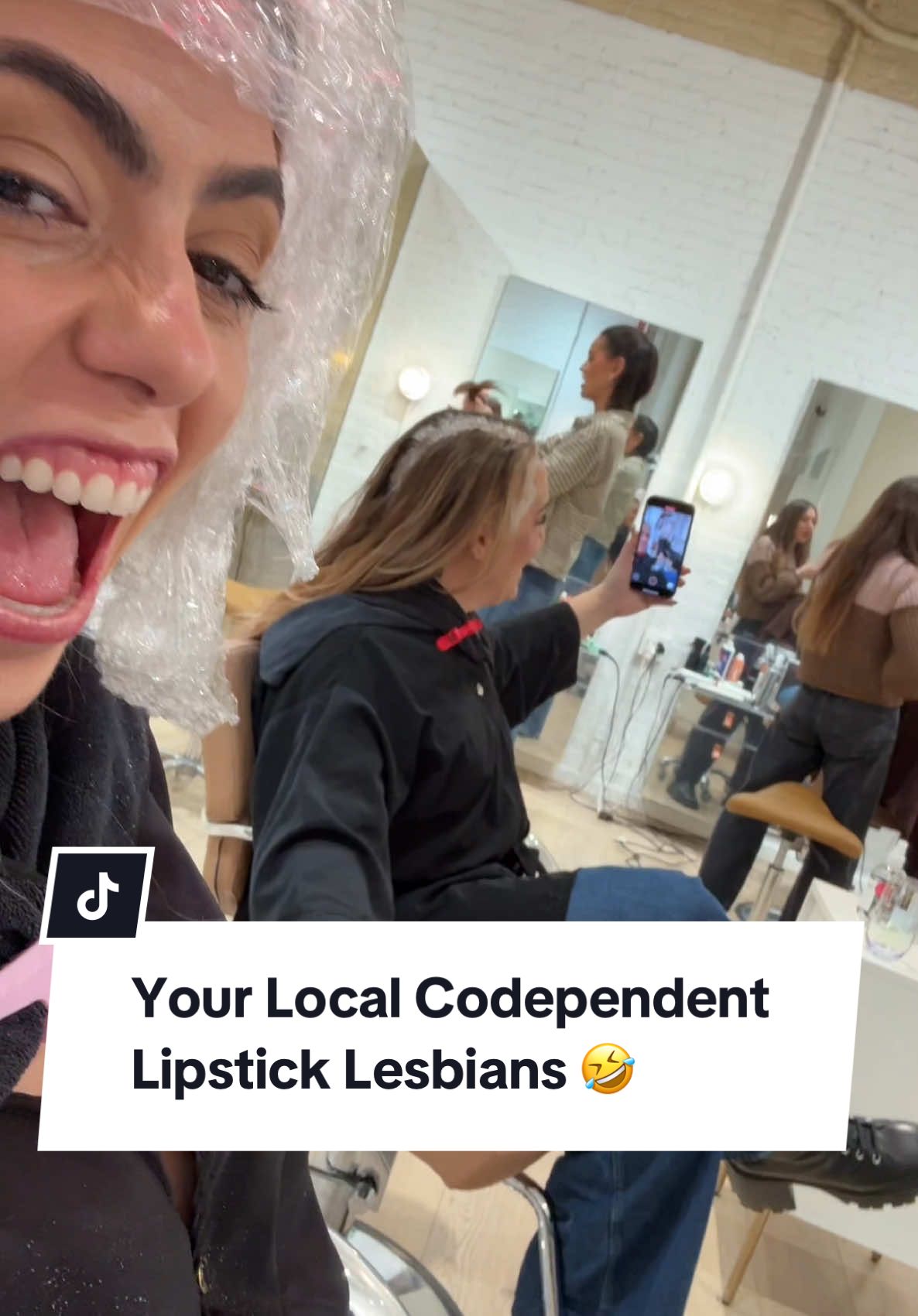 Because I think we all needed a little laugh 😂 LOVE YOU BEAUTY QUEENS! xoxo your codependent neighborhood lipstick lesbians #funny #funnymoments #bloopers #bts #realtionshipgoals #thelipsticklesbians 