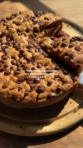 Replying to @Archer’s Food 🍯 Nutella stuffed cookie pie 🍪🥰😍