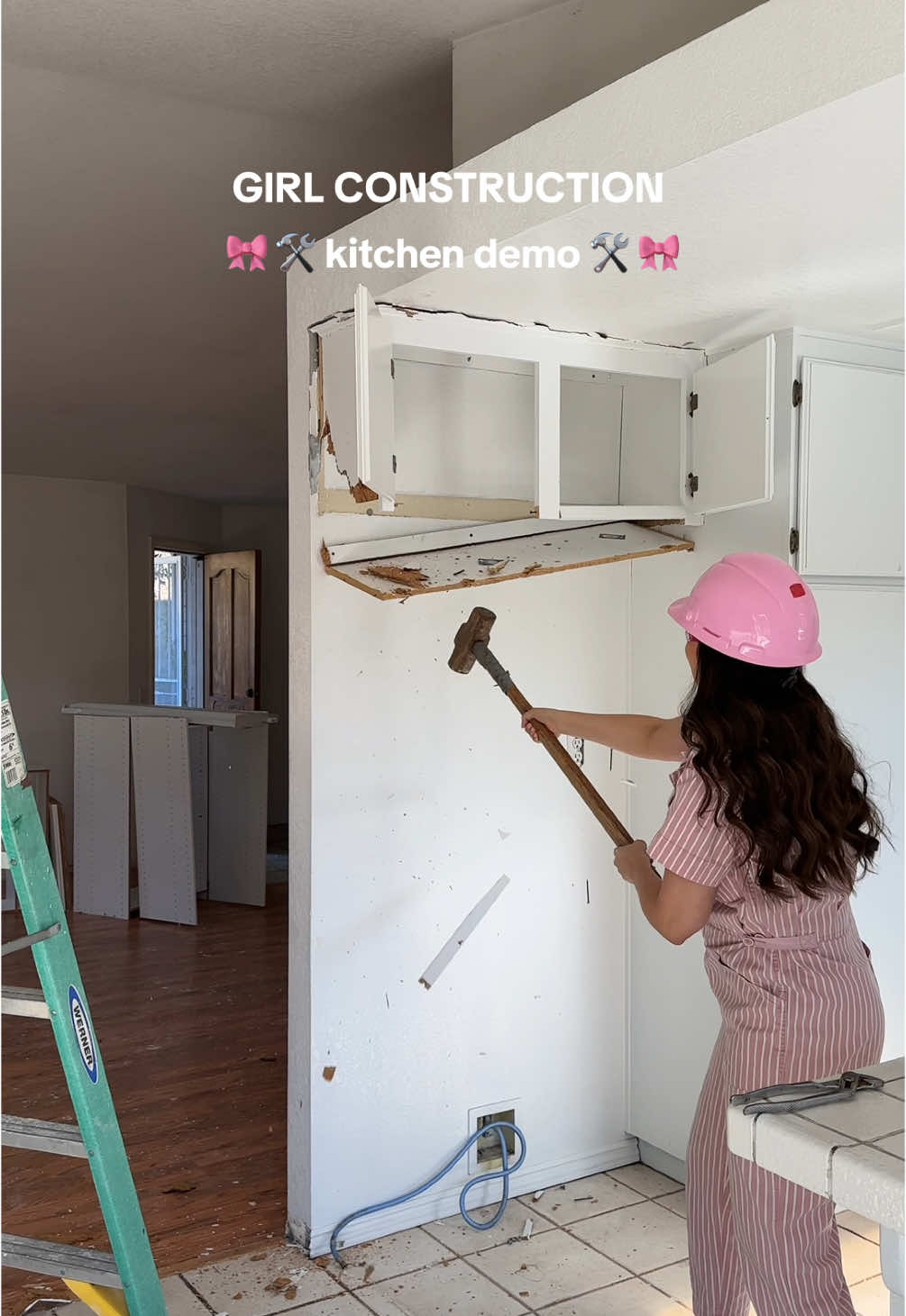 “What, like it’s hard?” 💅🏼💕🎀#MomsofTikTok #motherhood #postpartum #momvlog #DIY #homerenovation #homereno #kitchenremodel #girlconstruction #diyprojects 