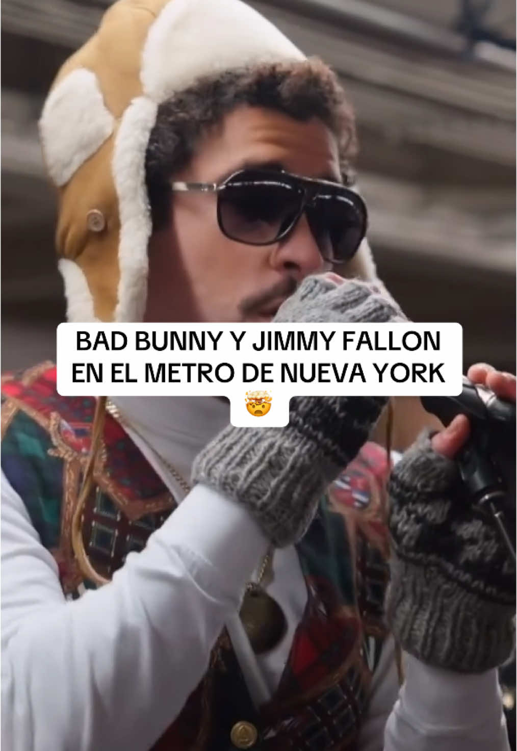 Bad Bunny y Jimmy Fallon estuvieron de incognitos en el Metro de Nueva York 👀🔥Via: NBC#badbunny #jimmyfallon #musica #fyp #parati 