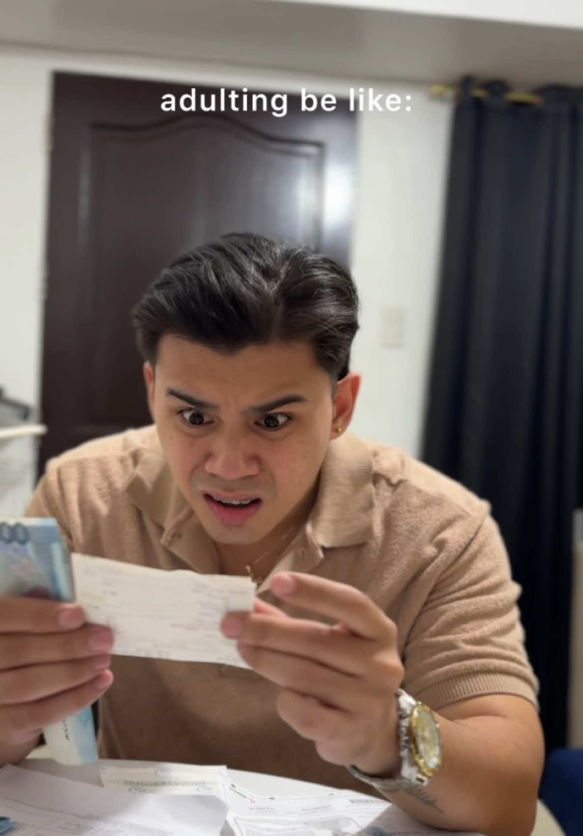 Yung sakto lang sa bills yung sahod mo. 🥹🤦‍♂️ #adulting #budget #budgeting #mindset #motivation #moneytips #money #fyp #funnyvideos #funnytiktoks #fyppppppppppppppppppppppp #fypシ゚ #fypfunny 