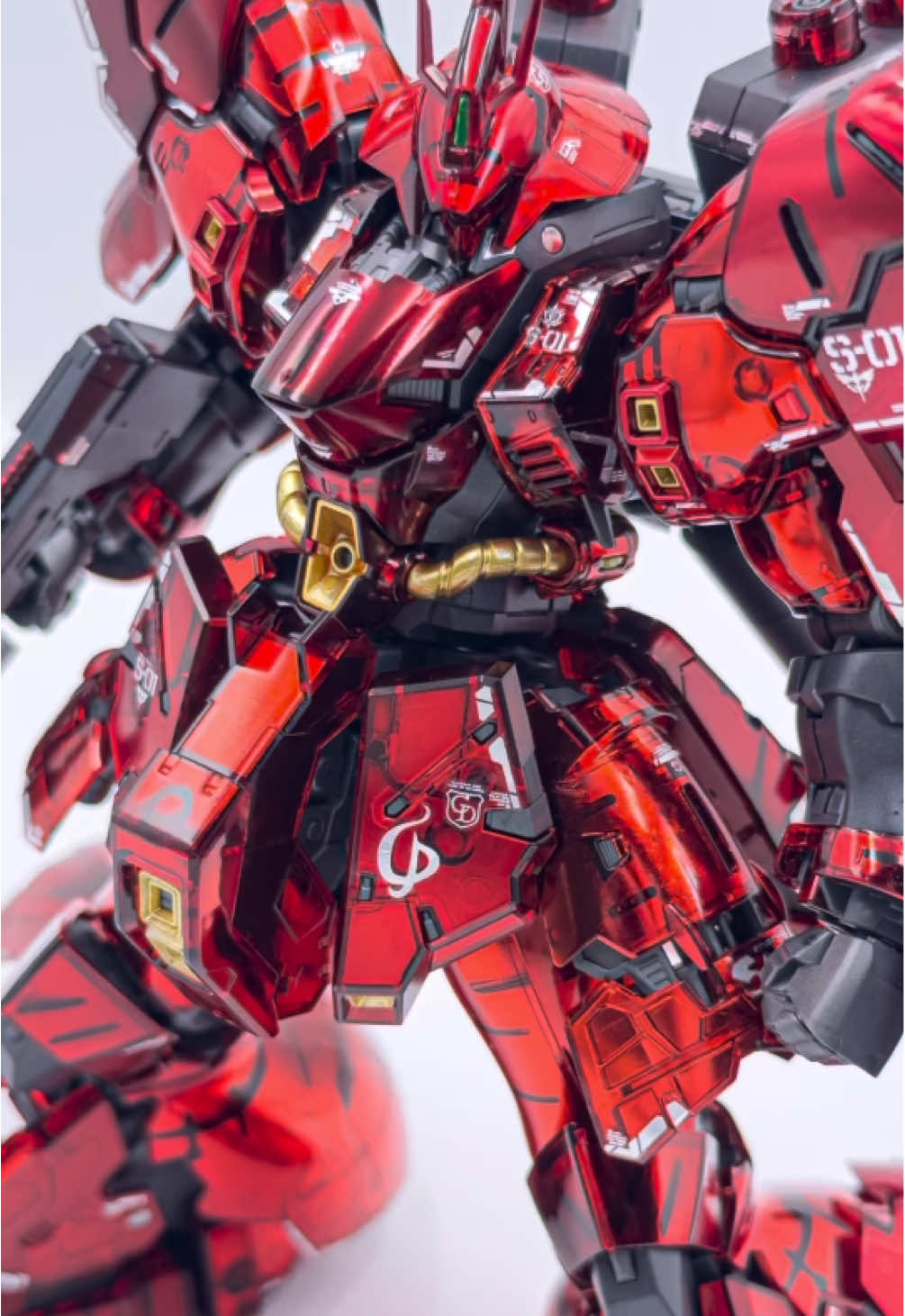 [RG] MSN-04 1/144 Sazabi (MECHANICAL CORE PLATING)[GUNDAM BASE LIMTED]_ 사자비 (메카니컬 코어 도금) [건담베이스 한정] info  name : #sazabi  pilot : #charaznable  . . . #건담  #mobilesuitgundam #gundamstagram  #mobilesuit #bandai #mobilesuitgundam #gunpla #gunplacommunity #gundamstagram #gunplabuilder #plamo #plamodel #toycollector #hobby #metalbuild #gunpalpose  #機動戦士ガンダム #バンダイ #高松 #ガンダムプラモデル #プラモ #プラモデル #ガンダム #ガンプラ #ガンダム #玩具 #機動戦士ガンダム逆襲のシャア 