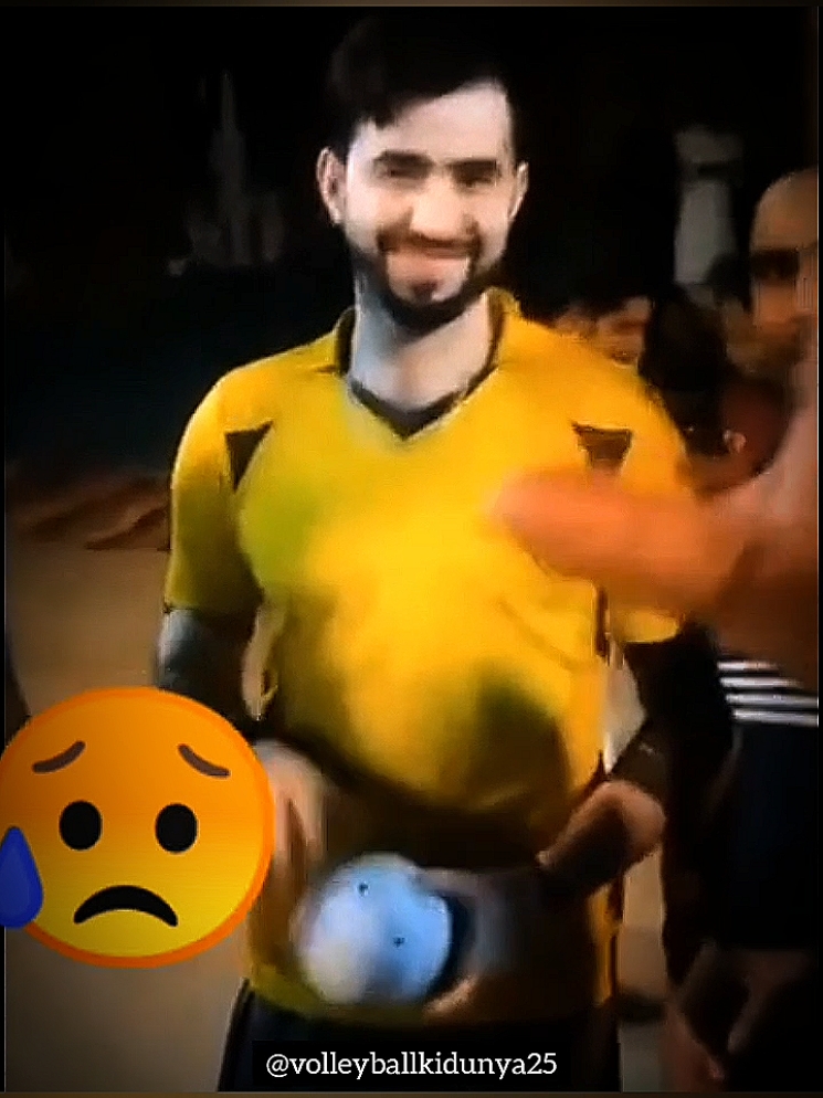 ch mohsin samoot😥🏐#volleyball #chmohsinfarooqsamoot #chmohsinfarooq #trendingvideo #viewproblem #virulmyvideo #tiktokpakistan #arslanpuran #volleyballkidunya25 #chmohsinsamoot #tiktok #viral_video #shangujjar #foryoupage❤️❤️ #unfreezemyaccount #grow #growmyaccount #capcutvolocity #volleyballworld #naveedwaraich @it's ArsLan 