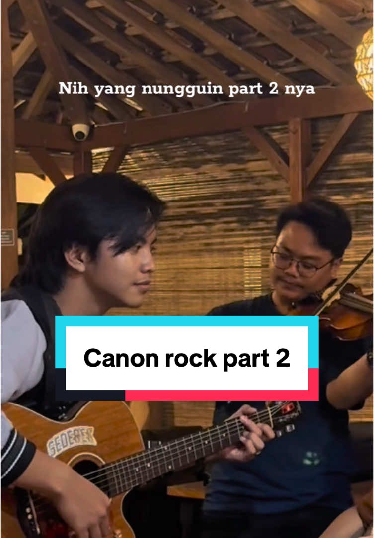 Nih guys buat kalian yang rame nanyain part 2 nya tonton sampai habis ya jngan lupa like komen share !!! Canon rock in D  Kalau rame lanjut part 3  @andikawafii @bintang_juaa  #fypシ゚viral #canonrock #ind #prankvideo #prank #biola #vs #guitar #part2 #commingsoon #part3? 