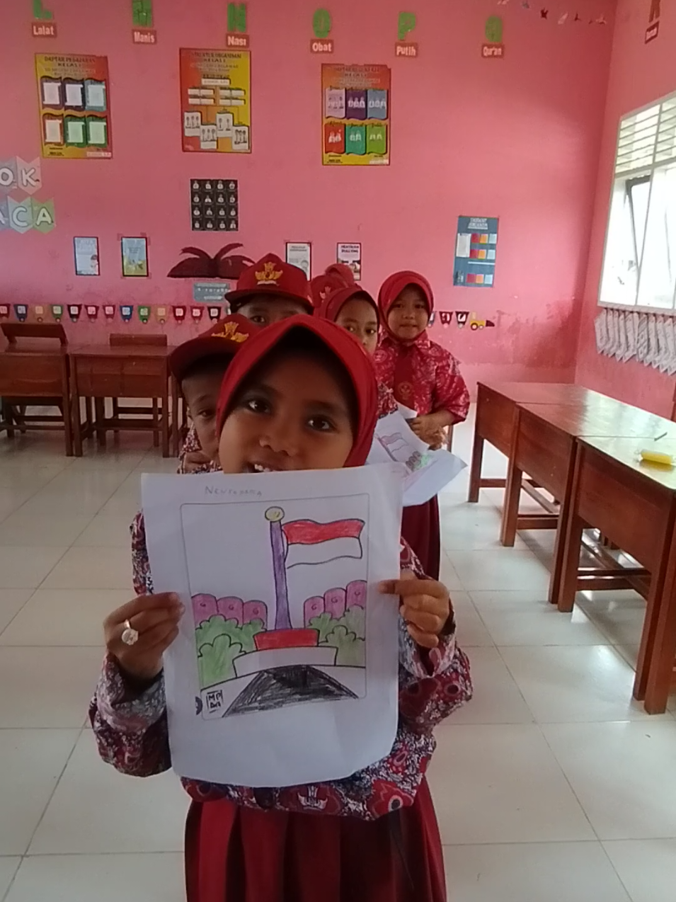 Bismillahirrahmanirrahim..  Mewarnai Bendera Indonesia bersama kelas 1 🥰😇 #benderamerahputih #mewarnai #kelas1sd #gurusd #fypシ゚ #fyp 