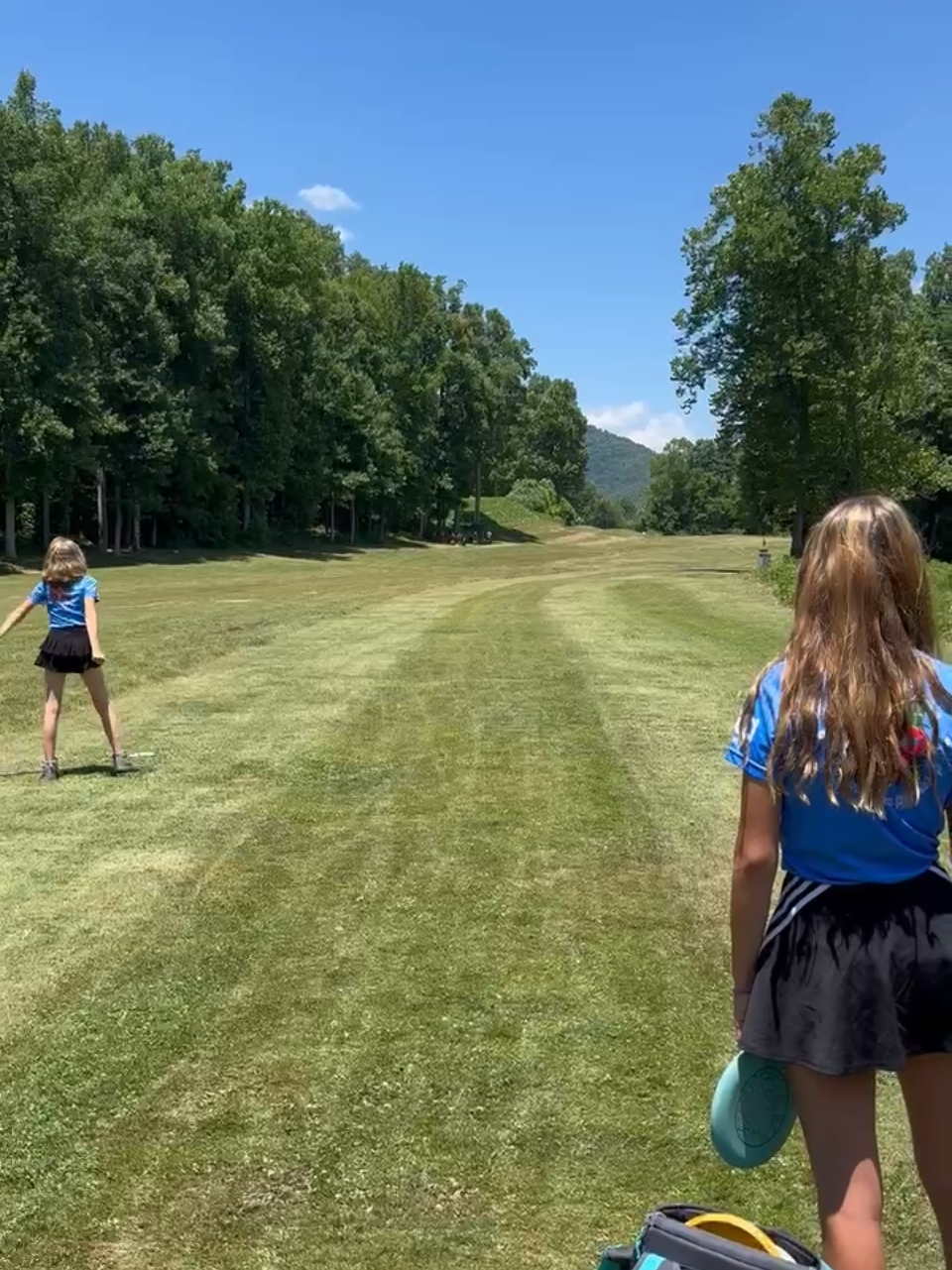 It was parked 😶 I was so thrilled with this throw @MVP Disc Sports  #discgolf #discgolflife #discgolfdaily #discgolfeveryday #discgolfgirls #jomezpro #mvpdiscsports #discgolflove #parkedcitydiscgolf  #galacdisccustomdiscs #wickedacesdiscgolf #flyincolorsdiscgolf #dryvbagz #gratefuldiscgolf #explore #straykids #aespa 