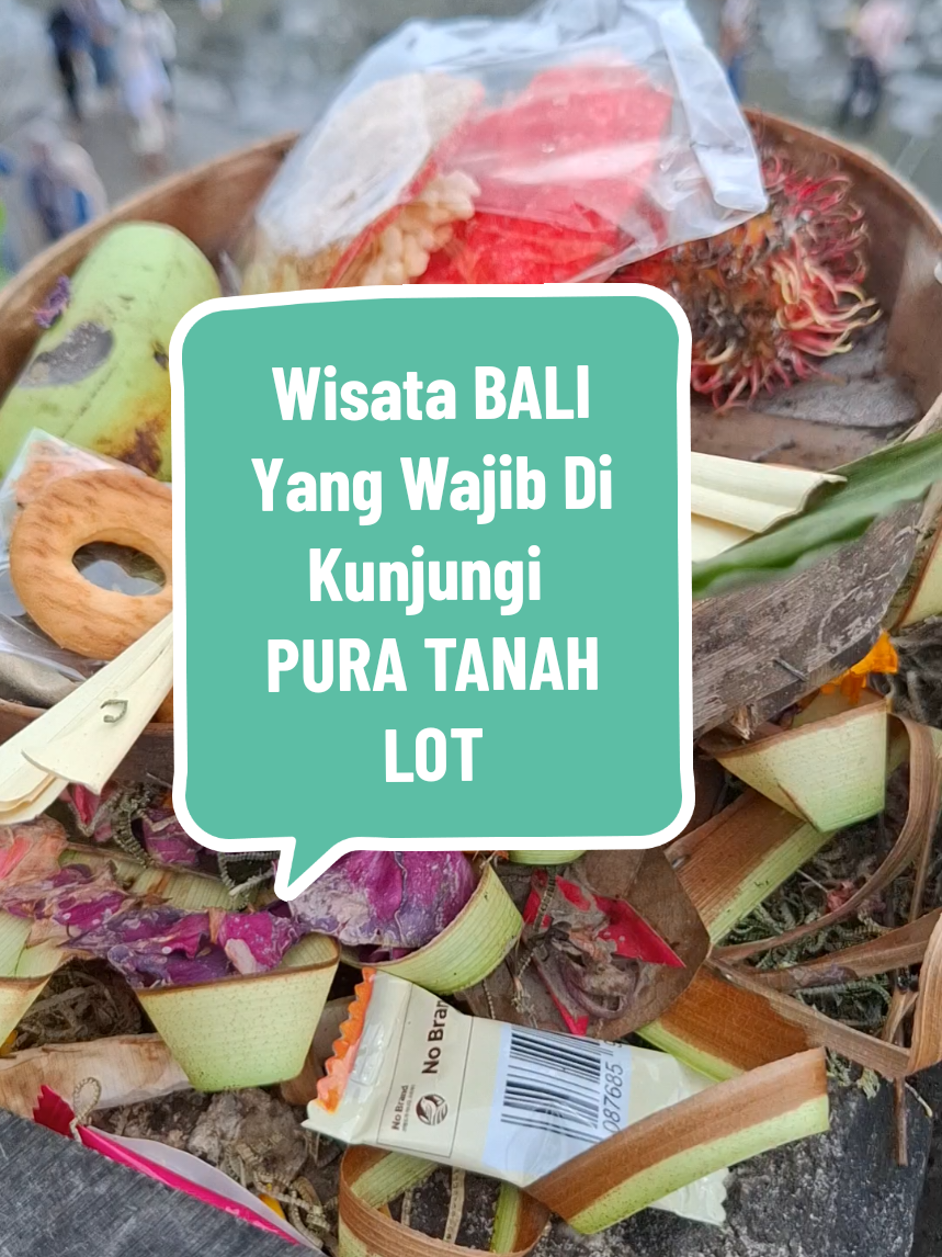 Keindahan Pura Tanah Lot,Yang Wajib Anda Kunjungi jika liburan Ke Bali. #balidriver  #balivibes  #wisatabali 