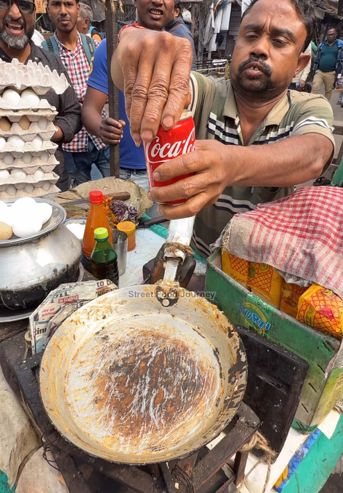 Innovative Breakfast Menu - Coca-Cola Scrambled Eggs 🔍 Business name  Scrambled Eggs 📍Address Kolkata, India  💵 Price  200 Rupee/$ 2.30 USD #india #streetfood #viral 