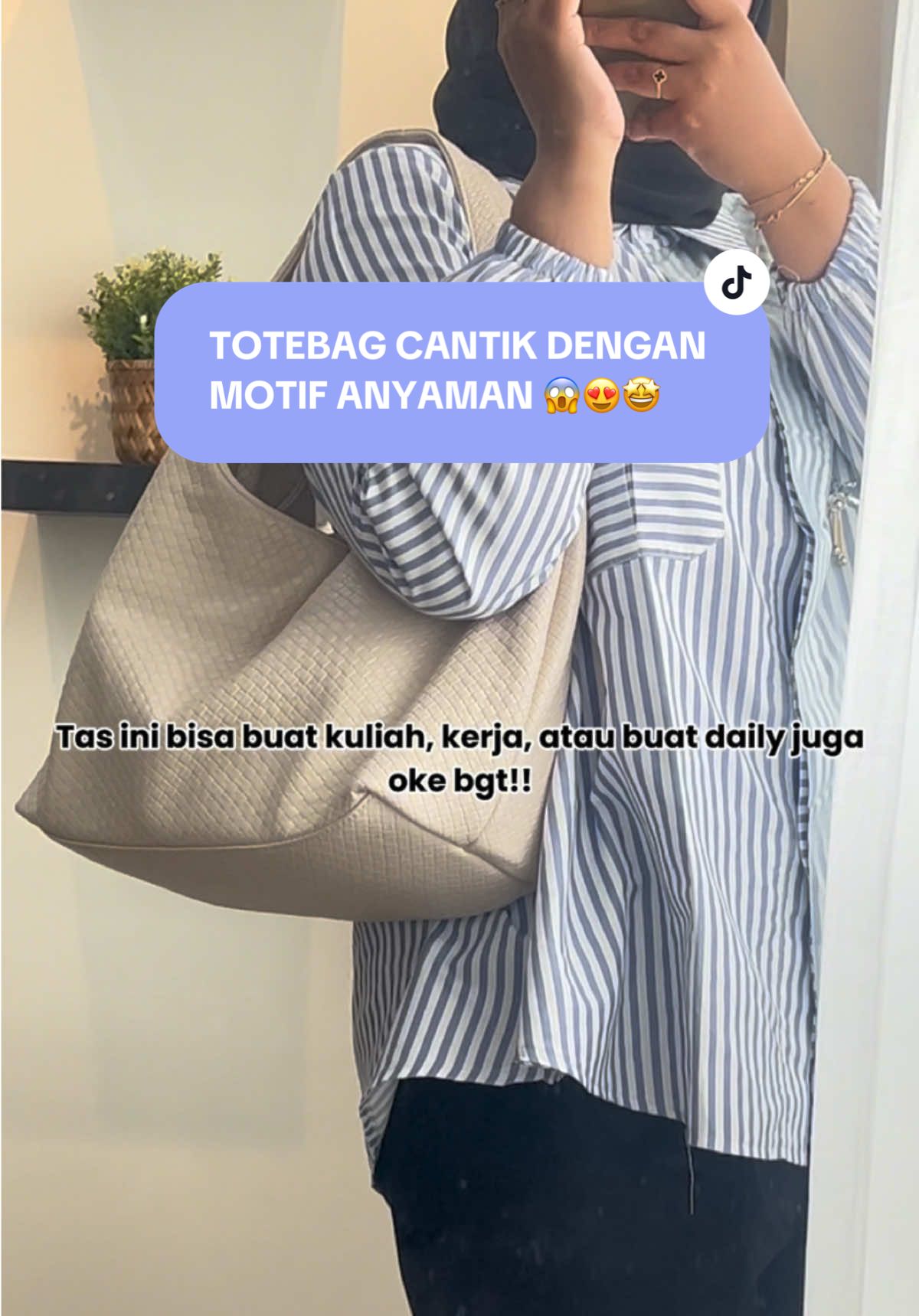 Totebag cantik dengan motif anyaman? Emang ada? Ada loh di Jims Honey, namanya Ryne Bag. Yang mau Ryne Bag bisa langsung checkout sekarang juga ✨🫶🏻 #ns #jimshoneyindonesia #jimshoneyofficial #jimshoneyoriginal #fypシ゚viral 