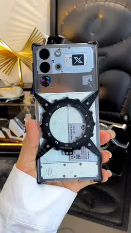 #RedMagic10Pro Unique mechanical gear design with magnetic, glow-in-the-dark, anti-drop phone case. #RedMagic #AntiDropCase #TechAccessories #GamingPhoneCase #InnovativeDesign