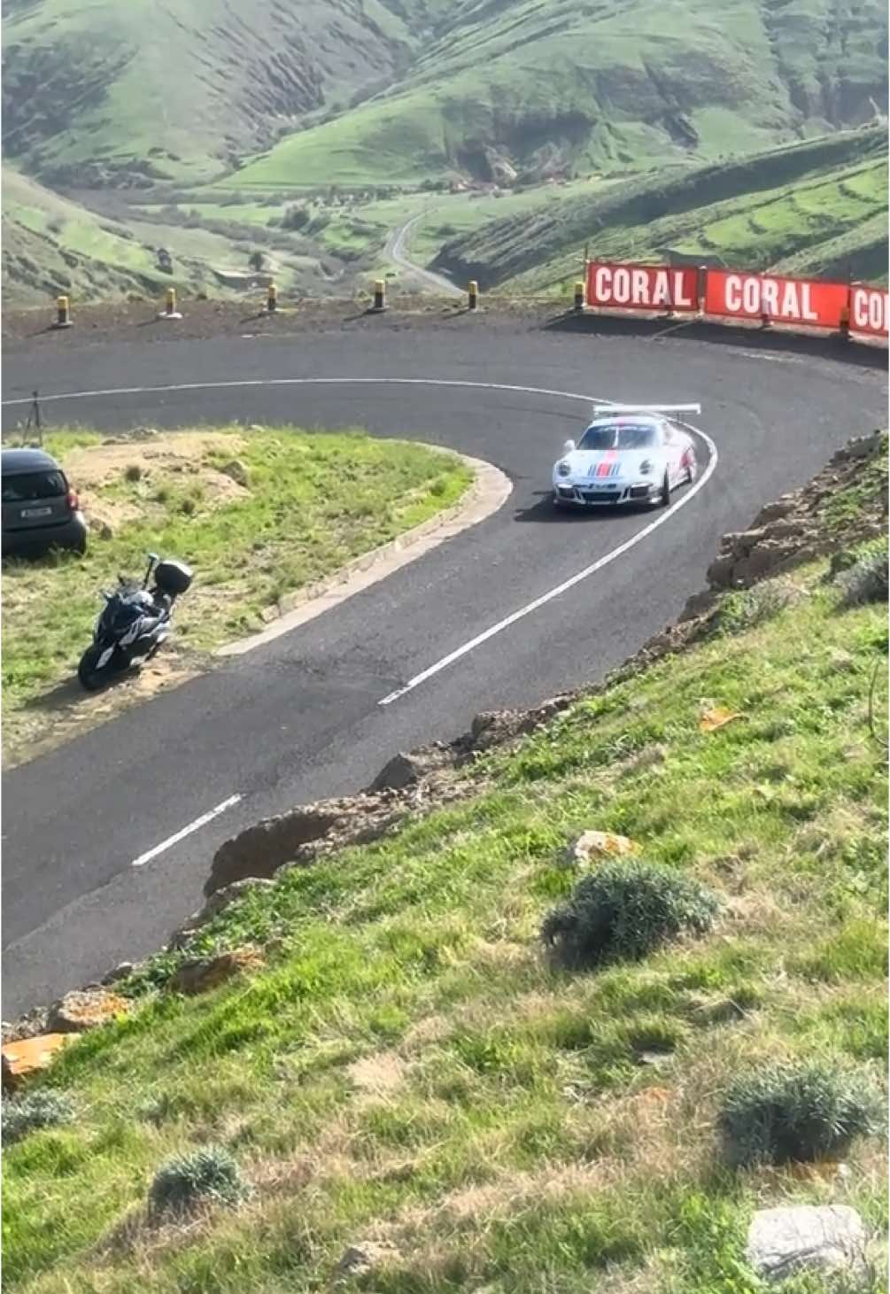 Wait for the end! #porsche #porsche991gt3 #rally #raliportosanto #portosanto #portosantoisland #island #fyp #massfollowing #cars #2024 #trowback #slide 