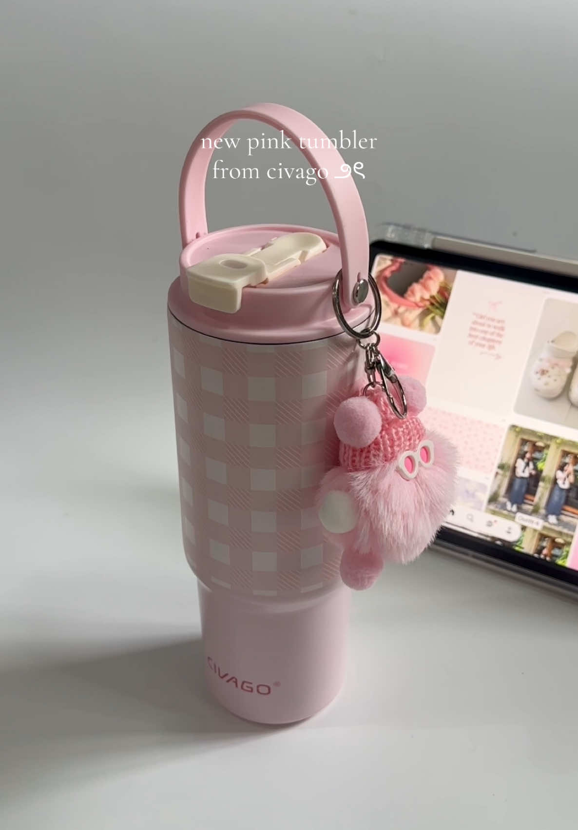 such a cute one!! >< #civago #civagotumbler #pinktumbler #civagopinktumbler #insulatedtumbler 
