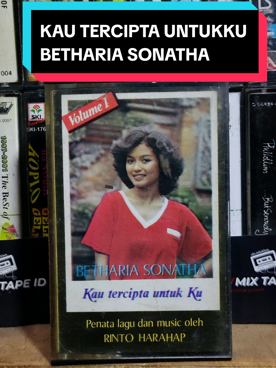 Kau Tercipta Untukku merupakan sebuah album musik karya Betharia Sonatha. Dirilis pada tahun 1981. Lagu utamanya di album ini ialah Kau Tercipta Untukku. #bethariasonata #kauterciptabukanuntukku ##kaset #kasetpita #radio #radiotape #classic #retro #lagunostalgia #cassette #nostalgia90an #nostalgia #musik #pemutarkaset #vintage 