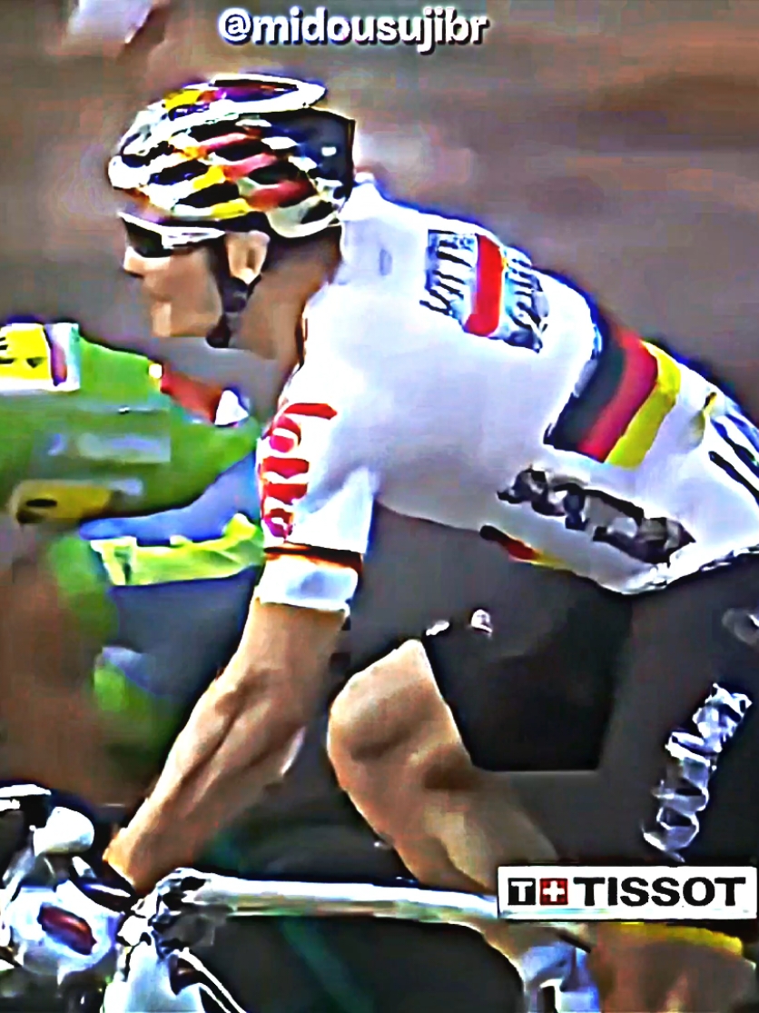 This sprint 🔥 #cycling #bike #cyclinglife #cyclingedit #cyclingtiktok #cyclist #cyclistangtiktoker #roadbike #roadrace #bikelife #TourDeFrance #girodeitalia 