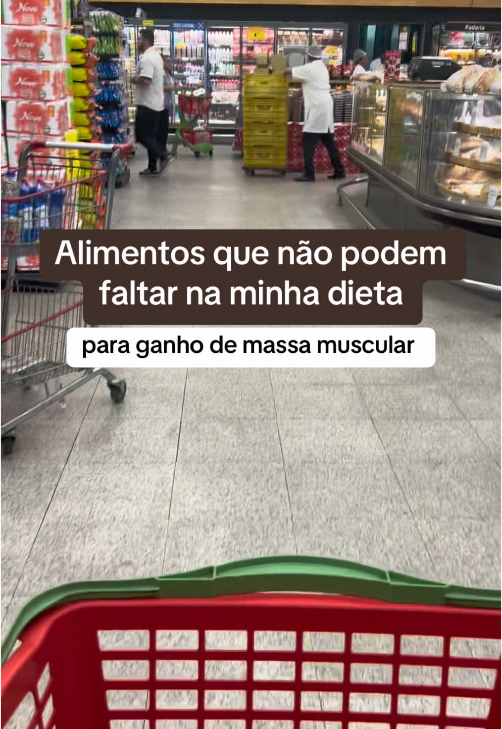 Alimentos com alta densidade calórica podem facilitar essa fase, onde consumir uma grande quantidade de comida pode ser desafiador.  Gostou do vídeo? Salve para usar na sua ida ao mercado. 🤝 #nutricao #dieta #bulking #hipertrofia #ganhodemassamuscular #ganhodepeso #alimentacaosaudavel 