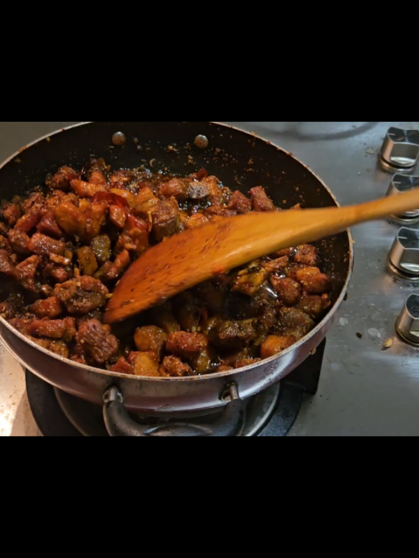 Visit by channel @roshmishrestha988 for a full video link in my bio  #Vlog #pork #achar #tiktok 