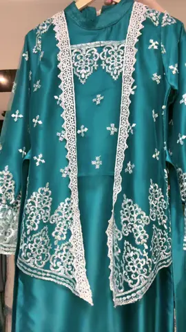 yukk sayang new collection 🥳🥰✨✨ #fyppppppppppppppppppppppp #fypシ゚viral #bombshellstores #kebayacoquette #onesetkekinian #ootdfashion #oneset #bajulebaran #roksatin 