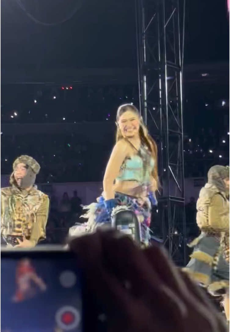 JHOANNA PANTROPIKO FANCAM @JHOANNA #JHOANNA #bini #binijhoanna #bini_jhoanna #amity #blooms #fyp #foryoupage #foryou #pantropikochallenge #pantropiko 