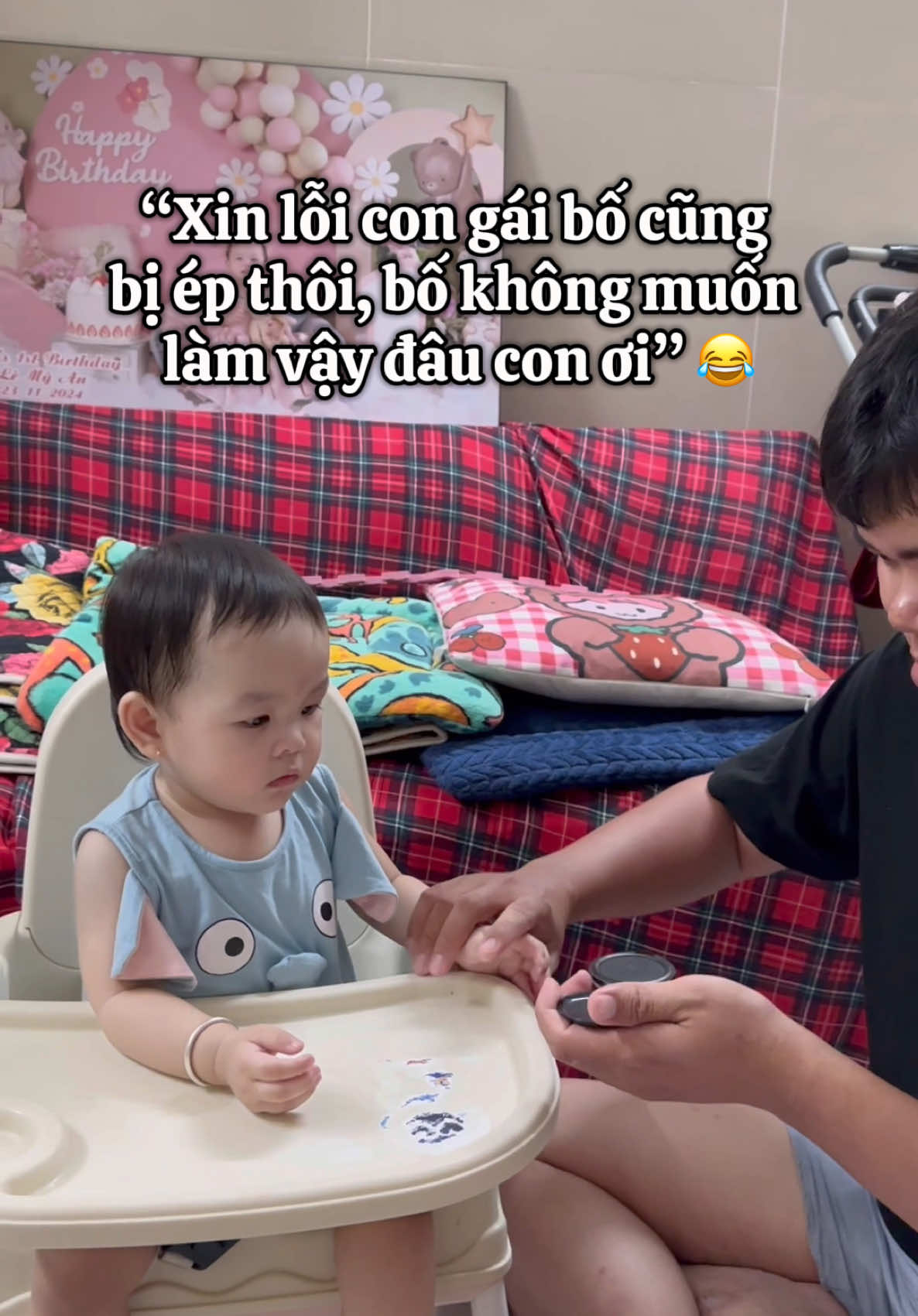 Hôm nay giao kết này xin phép cộng đồng mạng làm chứng cho GĐ tôi 😂 #embedangyeu #baby #tet @Bear Lee 