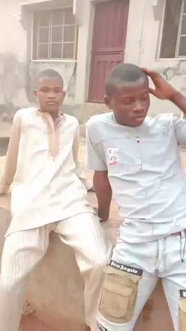 #Go viral# skinny comics please help us oooo