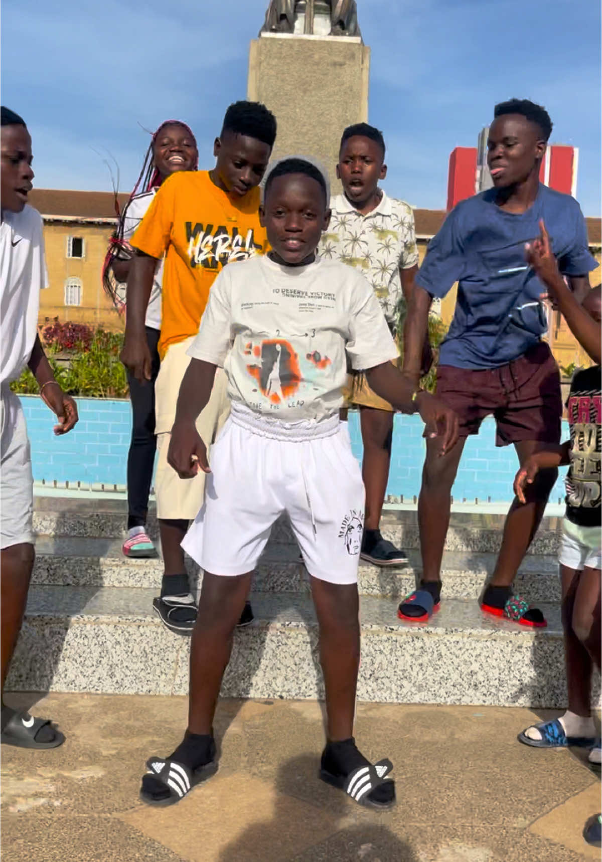 Where is this place in Kenya? and Who is that on the statue?  👉Comment 😂🕺🔥 - #inspireghettokids #ghettokids #dance #happy #tiktok #fyp #foryoupage #Love #trending  #kids  #explorepage #makinglifebetterthroughdance 