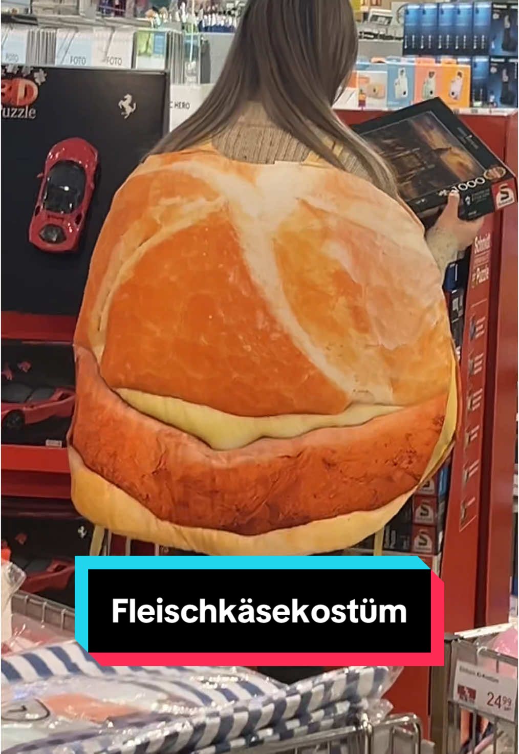 Unser Fleischkäse-Brötchen-Kostüm ist diese Woche noch im Angebot! Als was verkleidet ihr euch? 🥳🎭 #fleischkäse #leberkäse #kostüm #GLOBUS #fasching #karneval