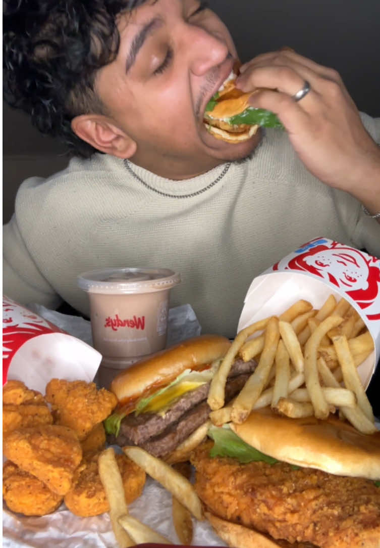 @Wendy’s before I go out to dinner #wendys #wendy #wendysmukbang #davesdouble #spicynuggets #Foodie #FoodTok #asmr #mukbang #foodasmr #mukbangeatingshow 