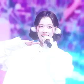 shes so first love that you never get over // going to start posting on twitter (@/uurangs) in case america gets the boot... #winter #winteraespa #winteredit #kimminjeong #aespa #kpopfyp #kpopedit