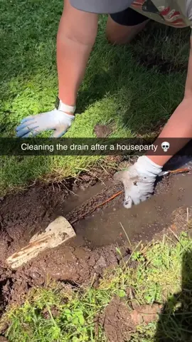 😳 Oh My God! Could you imagine? 🎥 TikTok: thehallofmemes Rudy Gonzales REALTOR® | Prophet Homes-Dallas 📲 (817) 938-9659 📧 rudy.gonzales@prophethomes.com #HomeMaintenance #CleaningHacks #draincleaning #wow #omg #fyp