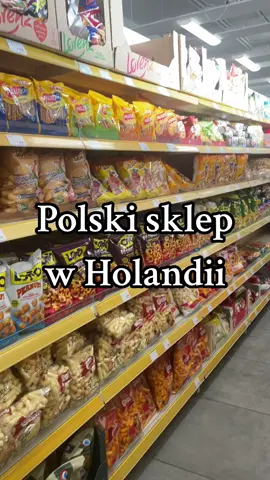 📍Poolse Markt Krakus, Amsterdam Najczęściej wychodzę stamtąd z petitkami czekoladowymi, kubusiem malinowym i pierogami ruskimi 🫶🏼  #amsterdam #studencizagranicą #polacyzagranica #holandia #polskisklep 