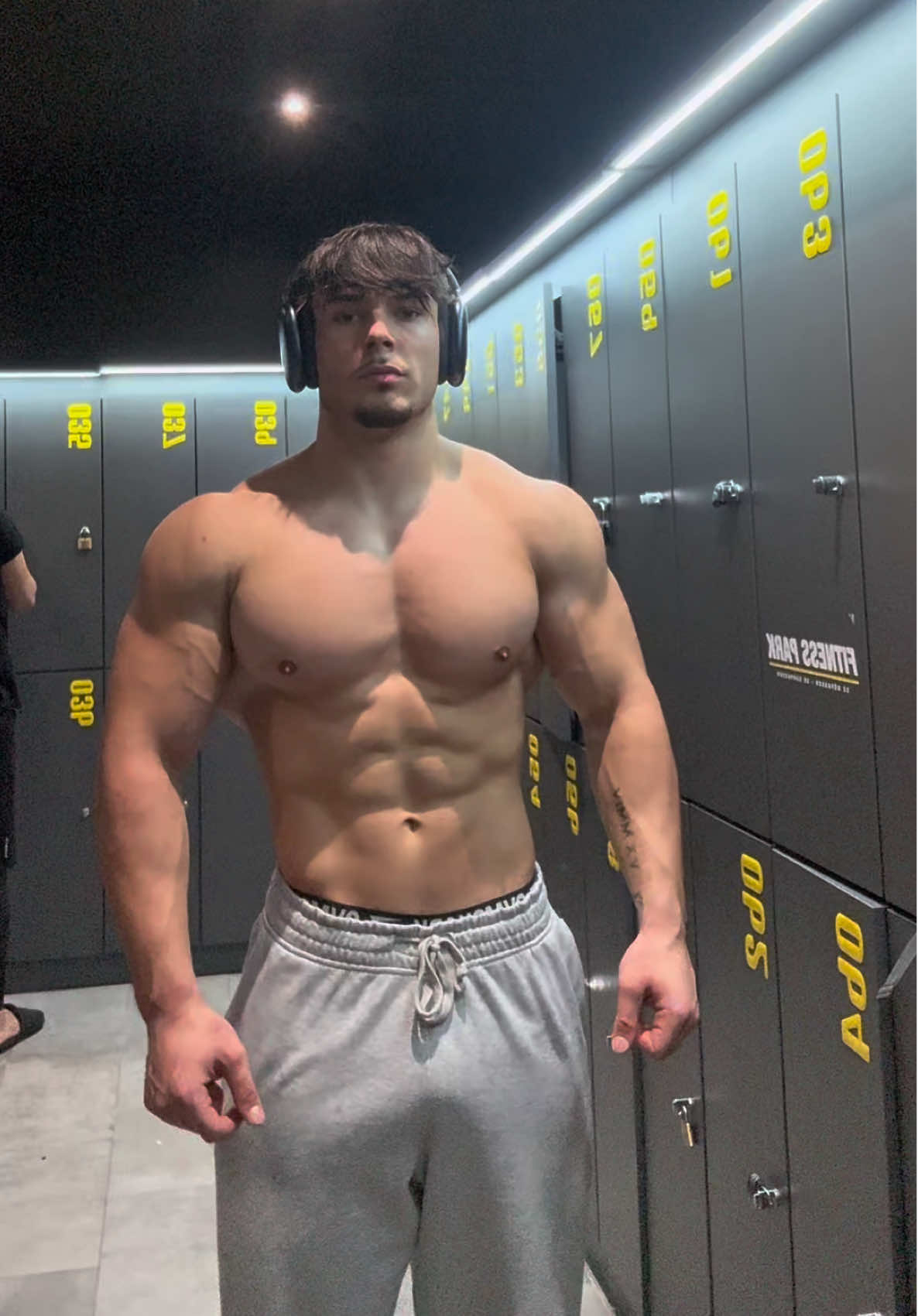 Bulking physique ( Guide aesthetics en 90 jours bientôt disponible 🔥💪 )